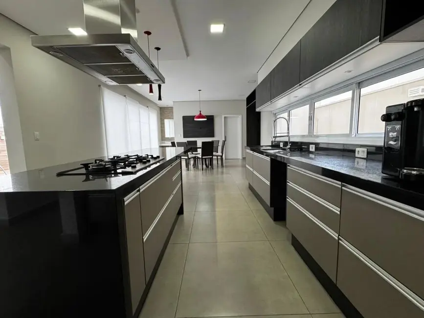 Casa de Condomínio com 3 quartos à venda, 289m2 em Jardim Residencial Chácara Ondina, Sorocaba - SP - imagem 9 Foto 9 de Casa de Condomínio com 3 quartos à venda, 289m2 em Jardim Residencial Chácara Ondina, Sorocaba - SP