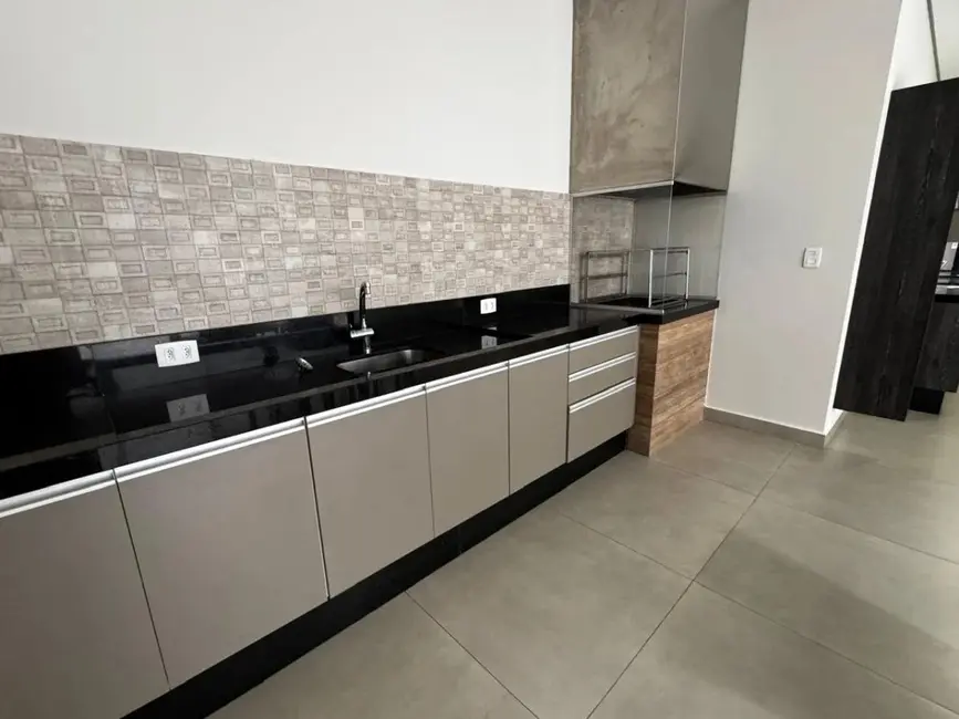 Casa de Condomínio com 3 quartos à venda, 289m2 em Jardim Residencial Chácara Ondina, Sorocaba - SP - imagem 6 Foto 6 de Casa de Condomínio com 3 quartos à venda, 289m2 em Jardim Residencial Chácara Ondina, Sorocaba - SP