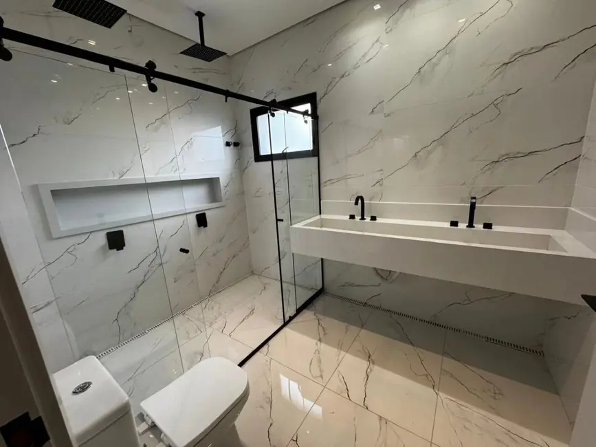 Casa de Condomínio com 4 quartos à venda, 300m2 em Jardim Residencial Chácara Ondina, Sorocaba - SP - imagem 4 Foto 4 de Casa de Condomínio com 4 quartos à venda, 300m2 em Jardim Residencial Chácara Ondina, Sorocaba - SP