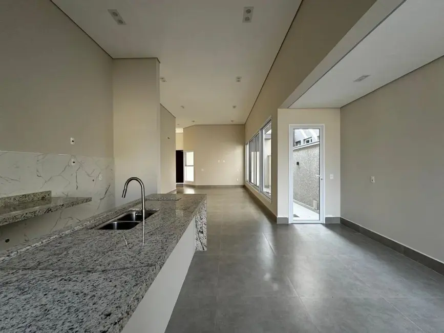 Casa de Condomínio com 3 quartos à venda, 210m2 em Jardim Residencial Giverny, Sorocaba - SP - imagem 5 Foto 5 de Casa de Condomínio com 3 quartos à venda, 210m2 em Jardim Residencial Giverny, Sorocaba - SP