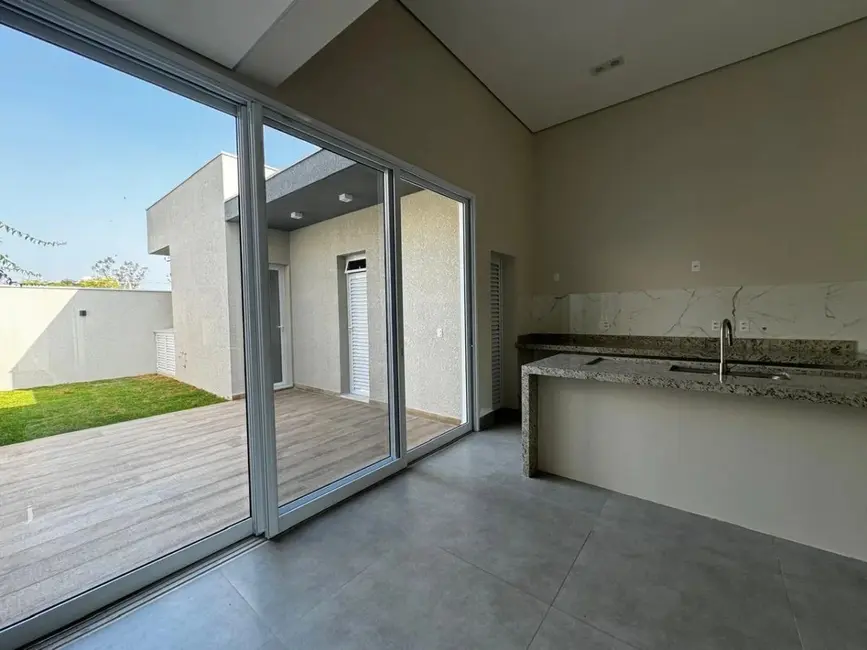 Casa de Condomínio com 3 quartos à venda, 210m2 em Jardim Residencial Giverny, Sorocaba - SP - imagem 4 Foto 4 de Casa de Condomínio com 3 quartos à venda, 210m2 em Jardim Residencial Giverny, Sorocaba - SP