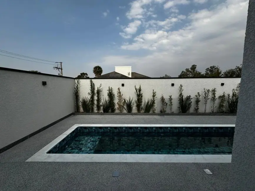 Foto 4 de Casa de Condomínio com 3 quartos à venda, 240m2 em Aparecidinha, Sorocaba - SP