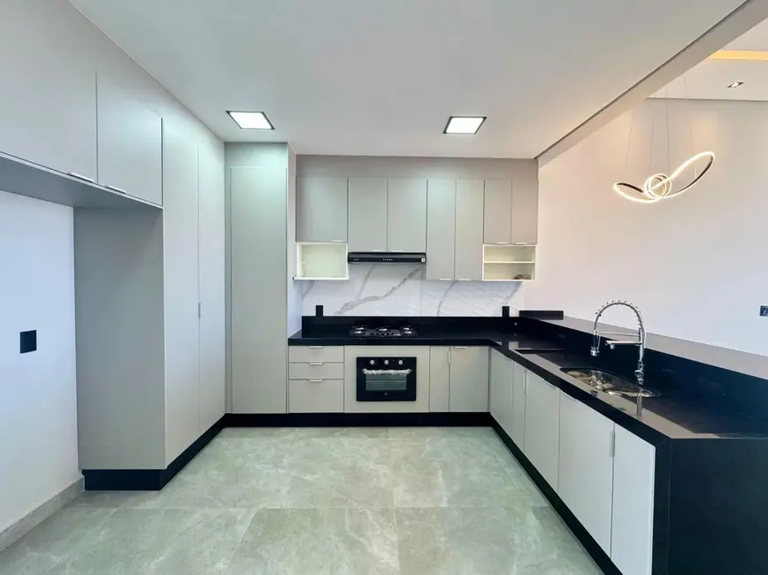 Casa de Condomínio com 3 quartos à venda, 237m2 em Parque Três Meninos, Sorocaba - SP - imagem 7 Foto 7 de Casa de Condomínio com 3 quartos à venda, 237m2 em Parque Três Meninos, Sorocaba - SP