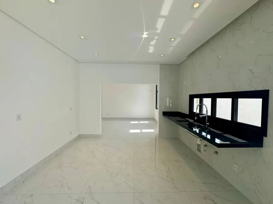 Foto 6 de Casa de Condomínio com 4 quartos à venda, 210m2 em Green Valley, Votorantim - SP