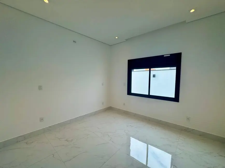 Foto 5 de Casa de Condomínio com 4 quartos à venda, 210m2 em Green Valley, Votorantim - SP