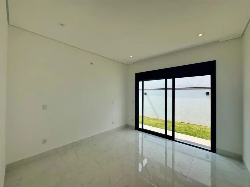 Foto 4 de Casa de Condomínio com 4 quartos à venda, 210m2 em Green Valley, Votorantim - SP