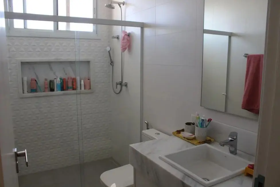 Casa de Condomínio com 3 quartos à venda, 319m2 em Jardim Emília, Sorocaba - SP - imagem 8 Foto 8 de Casa de Condomínio com 3 quartos à venda, 319m2 em Jardim Emília, Sorocaba - SP