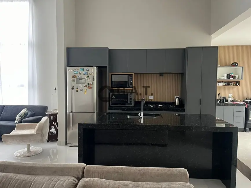 Foto 6 de Casa de Condomínio com 3 quartos à venda, 196m2 em Aparecidinha, Sorocaba - SP