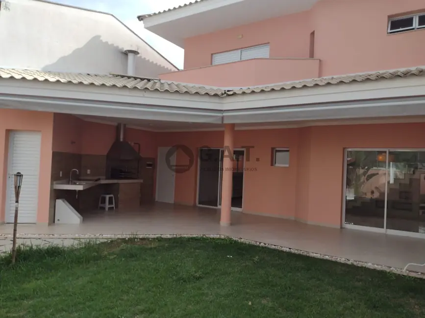 Casa de Condomínio com 3 quartos para alugar, 215m2 em Aparecidinha, Sorocaba - SP - imagem 9 Foto 9 de Casa de Condomínio com 3 quartos para alugar, 215m2 em Aparecidinha, Sorocaba - SP