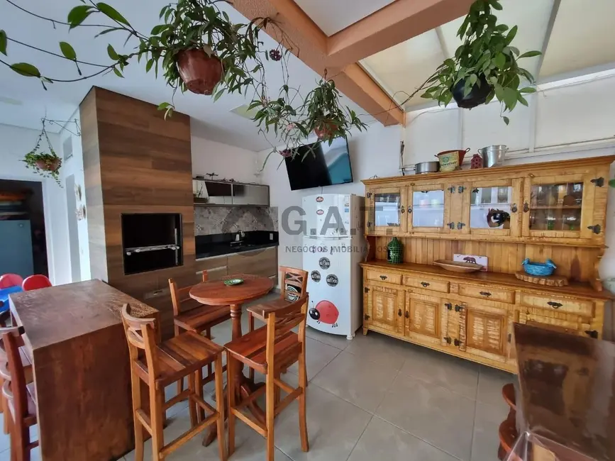Casa de Condomínio com 3 quartos à venda, 294m2 em Jardim Residencial Giverny, Sorocaba - SP - imagem 6 Foto 6 de Casa de Condomínio com 3 quartos à venda, 294m2 em Jardim Residencial Giverny, Sorocaba - SP