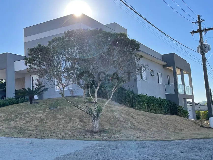 Casa de Condomínio com 3 quartos à venda, 430m2 em Aracoiaba Da Serra - SP - imagem 4 Foto 4 de Casa de Condomínio com 3 quartos à venda, 430m2 em Aracoiaba Da Serra - SP