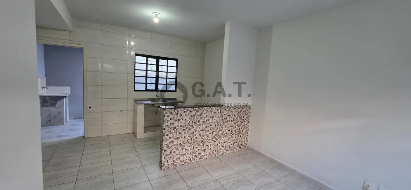Foto 5 de Casa com 2 quartos para alugar, 70m2 em Vila Esperança, Sorocaba - SP