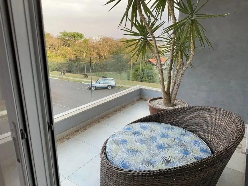 Casa de Condomínio com 3 quartos à venda, 314m2 em Chácaras Reunidas São Jorge, Sorocaba - SP - imagem 6 Foto 6 de Casa de Condomínio com 3 quartos à venda, 314m2 em Chácaras Reunidas São Jorge, Sorocaba - SP