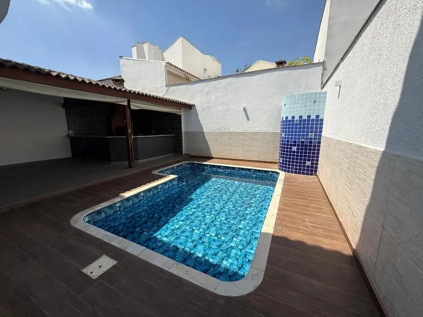 Casa de Condomínio com 3 quartos à venda, 290m2 em Chácaras Reunidas São Jorge, Sorocaba - SP - imagem 5 Foto 5 de Casa de Condomínio com 3 quartos à venda, 290m2 em Chácaras Reunidas São Jorge, Sorocaba - SP