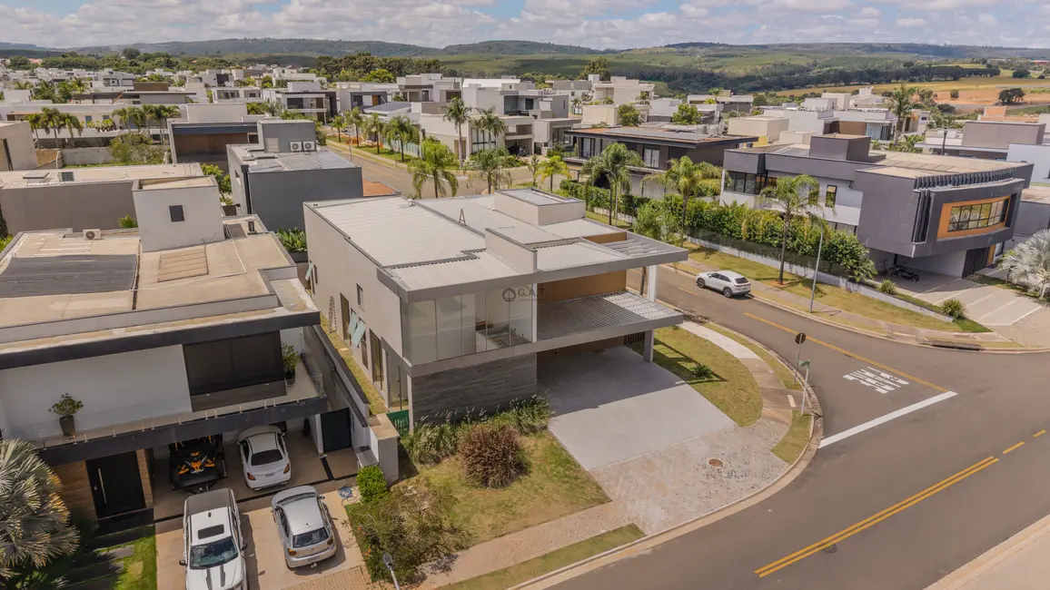 Casa de Condomínio com 4 quartos à venda, 522m2 em Alphaville Nova Esplanada, Votorantim - SP - imagem 3 Foto 3 de Casa de Condomínio com 4 quartos à venda, 522m2 em Alphaville Nova Esplanada, Votorantim - SP