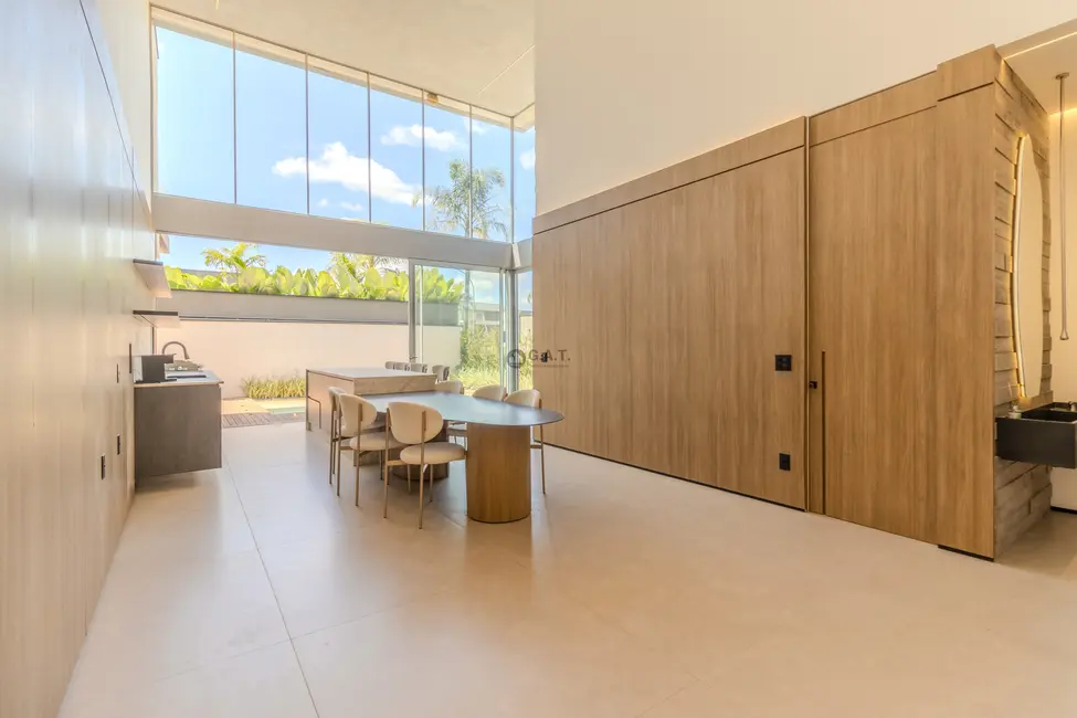 Casa de Condomínio com 4 quartos à venda, 522m2 em Alphaville Nova Esplanada, Votorantim - SP - imagem 8 Foto 8 de Casa de Condomínio com 4 quartos à venda, 522m2 em Alphaville Nova Esplanada, Votorantim - SP