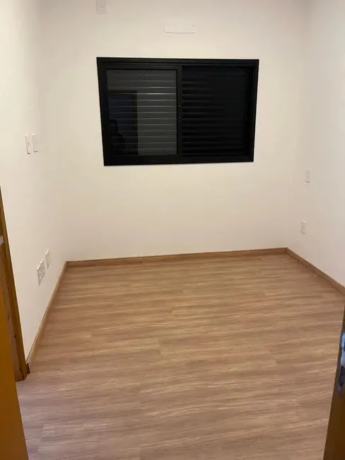 Casa de Condomínio com 3 quartos à venda, 144m2 em Cajuru do Sul, Sorocaba - SP - imagem 3 Foto 3 de Casa de Condomínio com 3 quartos à venda, 144m2 em Cajuru do Sul, Sorocaba - SP