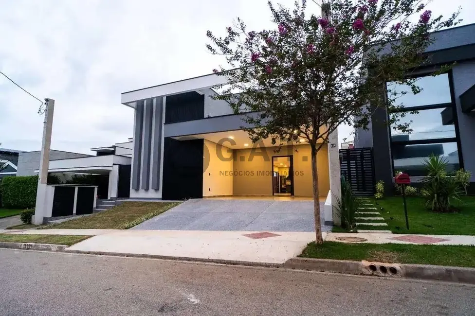 Casa de Condomínio com 3 quartos à venda, 212m2 em Jardim Residencial Chácara Ondina, Sorocaba - SP - imagem 3 Foto 3 de Casa de Condomínio com 3 quartos à venda, 212m2 em Jardim Residencial Chácara Ondina, Sorocaba - SP