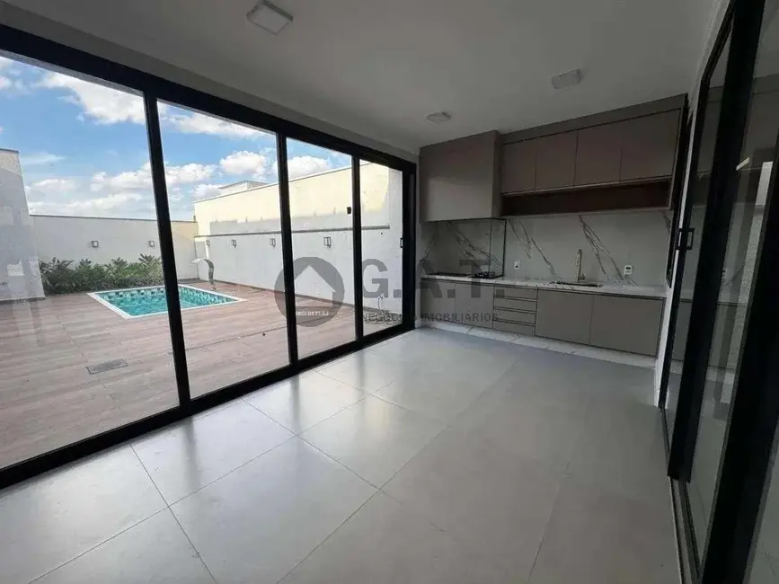 Casa de Condomínio com 3 quartos à venda, 225m2 em Jardim Emília, Sorocaba - SP - imagem 2 Foto 2 de Casa de Condomínio com 3 quartos à venda, 225m2 em Jardim Emília, Sorocaba - SP