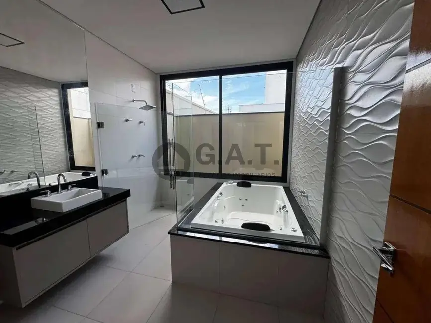 Casa de Condomínio com 3 quartos à venda, 220m2 em Jardim Emília, Sorocaba - SP - imagem 8 Foto 8 de Casa de Condomínio com 3 quartos à venda, 220m2 em Jardim Emília, Sorocaba - SP