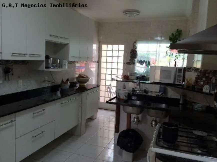 Casa de Condomínio com 4 quartos à venda, 242m2 em Brigadeiro Tobias, Sorocaba - SP - imagem 9 Foto 9 de Casa de Condomínio com 4 quartos à venda, 242m2 em Brigadeiro Tobias, Sorocaba - SP