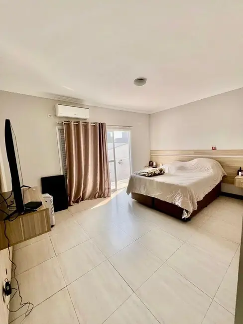 Casa de Condomínio com 3 quartos à venda, 195m2 em Jardim do Paço, Sorocaba - SP - imagem 6 Foto 6 de Casa de Condomínio com 3 quartos à venda, 195m2 em Jardim do Paço, Sorocaba - SP