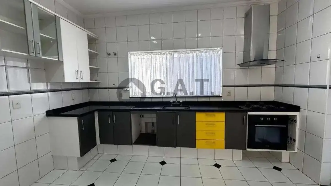 Casa de Condomínio com 3 quartos à venda, 302m2 em Aparecidinha, Sorocaba - SP - imagem 9 Foto 9 de Casa de Condomínio com 3 quartos à venda, 302m2 em Aparecidinha, Sorocaba - SP