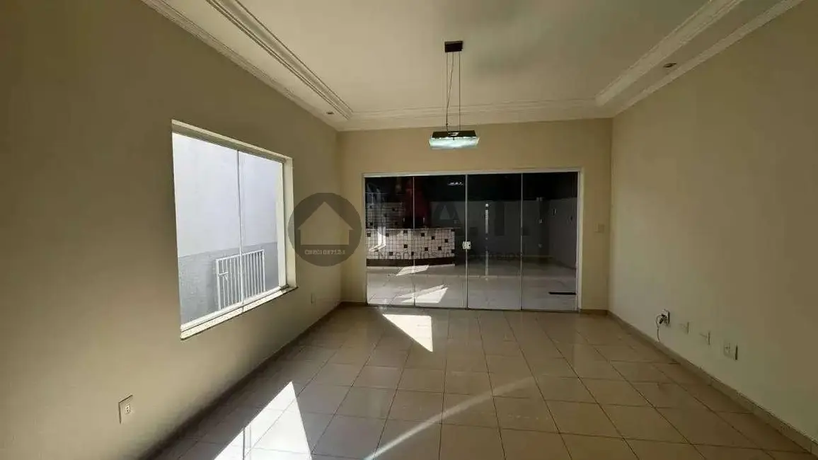 Casa de Condomínio com 3 quartos à venda, 302m2 em Aparecidinha, Sorocaba - SP - imagem 2 Foto 2 de Casa de Condomínio com 3 quartos à venda, 302m2 em Aparecidinha, Sorocaba - SP