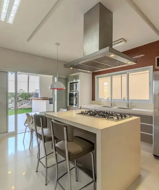 Casa de Condomínio com 3 quartos à venda, 352m2 em Aparecidinha, Sorocaba - SP - imagem 5 Foto 5 de Casa de Condomínio com 3 quartos à venda, 352m2 em Aparecidinha, Sorocaba - SP
