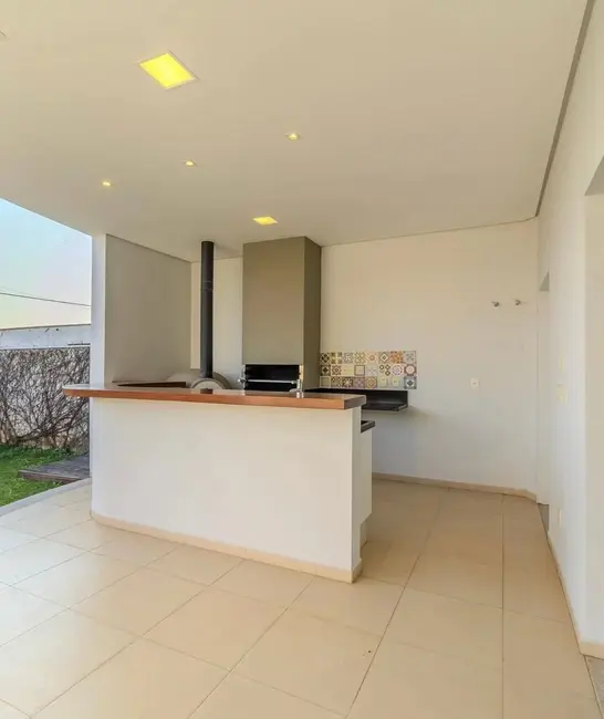 Foto 2 de Casa de Condomínio com 3 quartos à venda, 352m2 em Aparecidinha, Sorocaba - SP