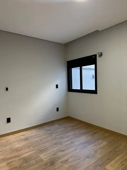Casa de Condomínio com 3 quartos à venda, 260m2 em Votorantim - SP - imagem 4 Foto 4 de Casa de Condomínio com 3 quartos à venda, 260m2 em Votorantim - SP