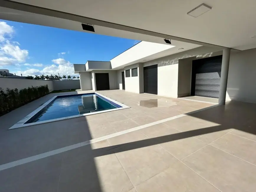 Foto 4 de Casa de Condomínio com 3 quartos à venda, 376m2 em Aracoiaba Da Serra - SP