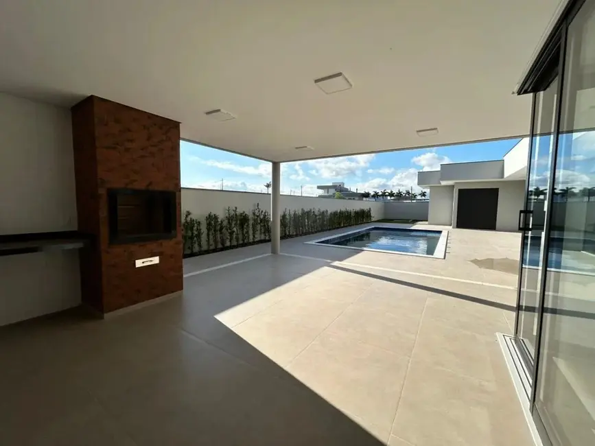 Foto 6 de Casa de Condomínio com 3 quartos à venda, 376m2 em Aracoiaba Da Serra - SP