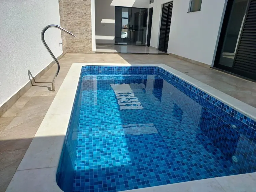 Foto 3 de Casa de Condomínio com 3 quartos à venda, 181m2 em Aparecidinha, Sorocaba - SP