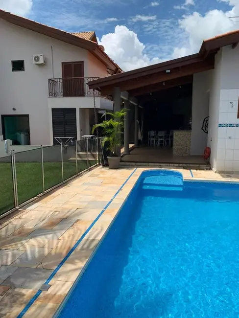 Casa de Condomínio com 3 quartos à venda, 370m2 em Sorocaba - SP - imagem 3 Foto 3 de Casa de Condomínio com 3 quartos à venda, 370m2 em Sorocaba - SP
