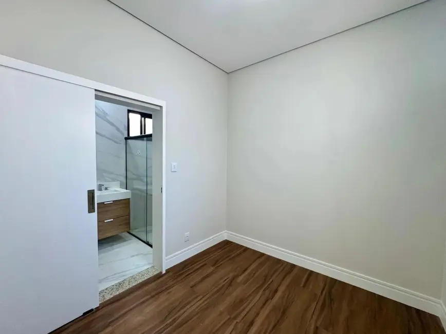 Casa de Condomínio com 3 quartos à venda, 167m2 em Sorocaba - SP - imagem 7 Foto 7 de Casa de Condomínio com 3 quartos à venda, 167m2 em Sorocaba - SP