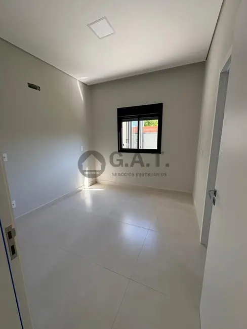 Casa de Condomínio com 3 quartos à venda, 156m2 em Sorocaba - SP - imagem 1 Foto 1 de Casa de Condomínio com 3 quartos à venda, 156m2 em Sorocaba - SP