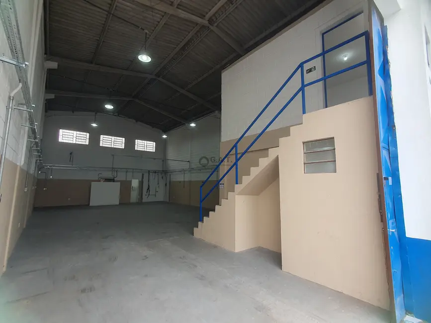 Armazém / Galpão à venda, 229m2 em Jardim Leocádia, Sorocaba - SP - imagem 3 Foto 3 de Armazém / Galpão à venda, 229m2 em Jardim Leocádia, Sorocaba - SP