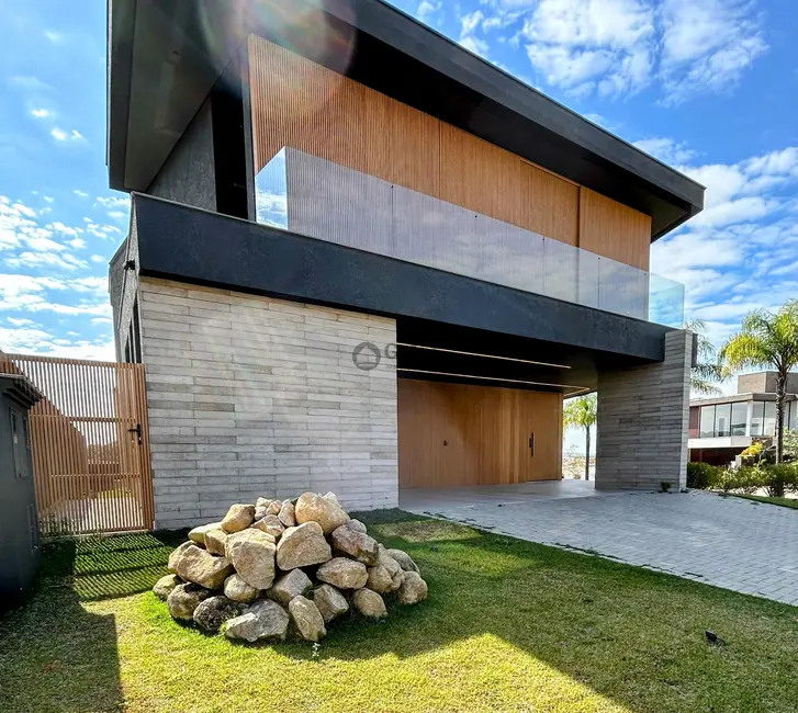 Foto 1 de Casa de Condomínio com 4 quartos para alugar, 512m2 em Alphaville Nova Esplanada, Votorantim - SP