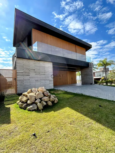 Foto 3 de Casa de Condomínio com 4 quartos para alugar, 512m2 em Alphaville Nova Esplanada, Votorantim - SP