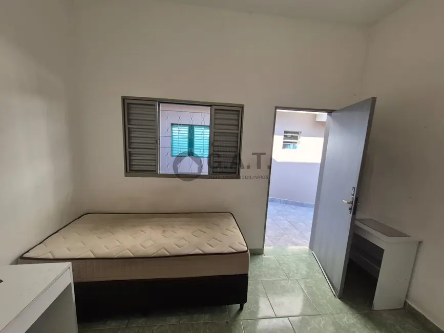 Kitnet com 1 quarto para alugar, 17m2 em Jardim Gonçalves, Sorocaba - SP - imagem 8 Foto 8 de Kitnet com 1 quarto para alugar, 17m2 em Jardim Gonçalves, Sorocaba - SP