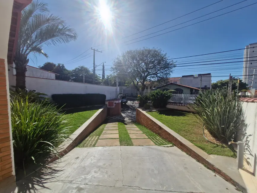 Foto 2 de Casa com 3 quartos à venda, 206m2 em Vila Trujillo, Sorocaba - SP