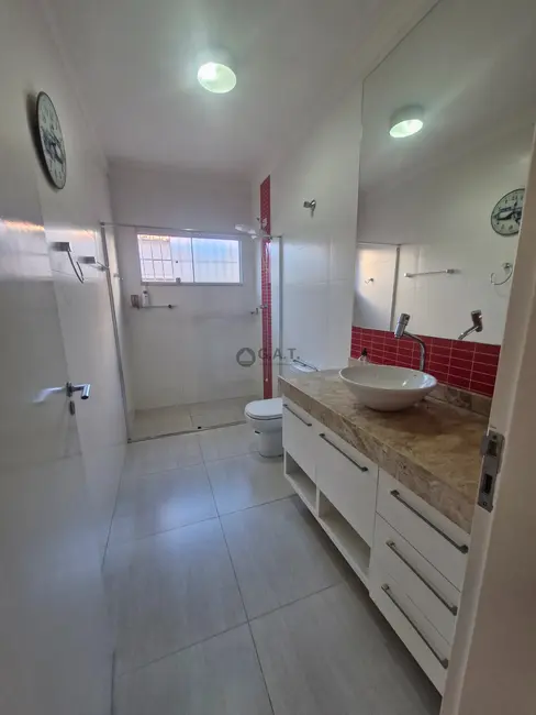 Casa com 3 quartos à venda, 206m2 em Vila Trujillo, Sorocaba - SP - imagem 9 Foto 9 de Casa com 3 quartos à venda, 206m2 em Vila Trujillo, Sorocaba - SP