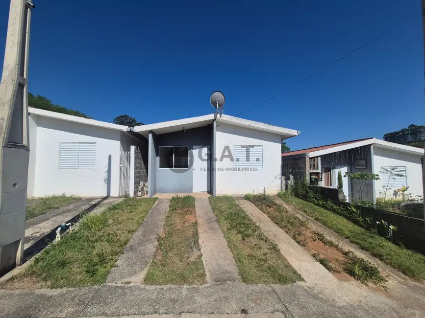 Casa de Condomínio com 2 quartos para alugar, 47m2 em Brigadeiro Tobias, Sorocaba - SP - imagem 2 Foto 2 de Casa de Condomínio com 2 quartos para alugar, 47m2 em Brigadeiro Tobias, Sorocaba - SP