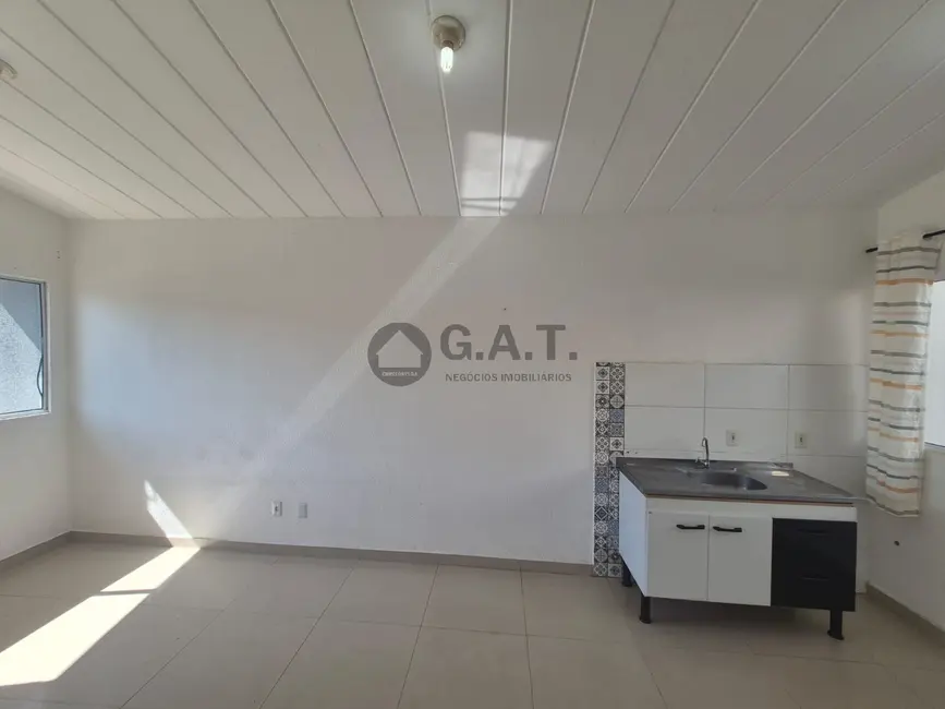 Casa de Condomínio com 2 quartos para alugar, 47m2 em Brigadeiro Tobias, Sorocaba - SP - imagem 8 Foto 8 de Casa de Condomínio com 2 quartos para alugar, 47m2 em Brigadeiro Tobias, Sorocaba - SP