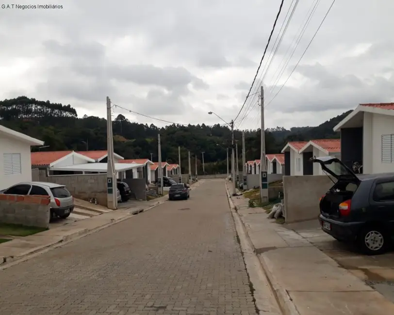 Foto 1 de Casa de Condomínio com 2 quartos para alugar, 47m2 em Brigadeiro Tobias, Sorocaba - SP