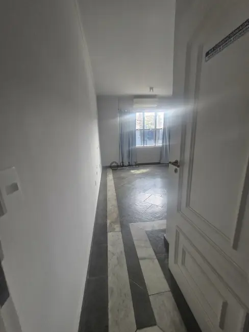 Sala Comercial à venda, 117m2 em Centro, Sorocaba - SP - imagem 7 Foto 7 de Sala Comercial à venda, 117m2 em Centro, Sorocaba - SP