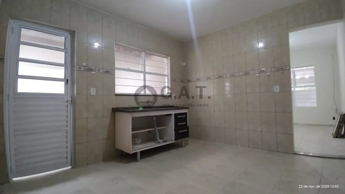 Casa com 2 quartos à venda, 145m2 em Lopes de Oliveira, Sorocaba - SP - imagem 6 Foto 6 de Casa com 2 quartos à venda, 145m2 em Lopes de Oliveira, Sorocaba - SP
