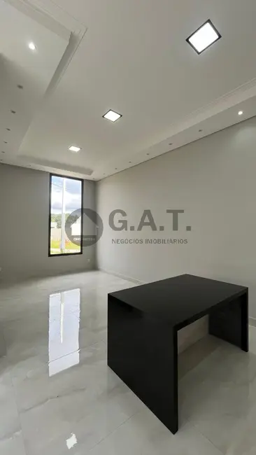 Casa de Condomínio com 3 quartos à venda, 140m2 em Jardim Novo Horizonte, Sorocaba - SP - imagem 4 Foto 4 de Casa de Condomínio com 3 quartos à venda, 140m2 em Jardim Novo Horizonte, Sorocaba - SP