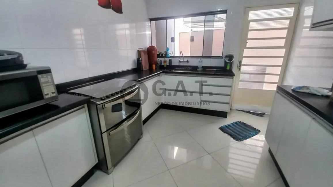 Casa com 3 quartos à venda, 164m2 em Jardim Residencial Martinez, Sorocaba - SP - imagem 7 Foto 7 de Casa com 3 quartos à venda, 164m2 em Jardim Residencial Martinez, Sorocaba - SP